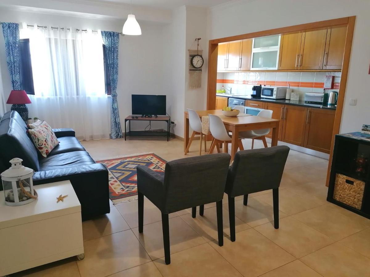 Apartamento Praiamar ヴィラ・ノヴァ・デ・ミルフォンテス エクステリア 写真